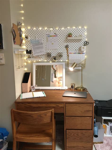 decorate dorm desk